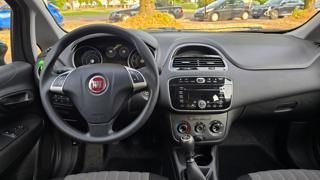 FIAT Punto usata, con Autoradio digitale