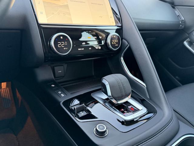 JAGUAR E-Pace usata, con Interni in pelle