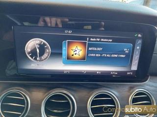 MERCEDES-BENZ E 220 usata, con Specchietti laterali elettrici