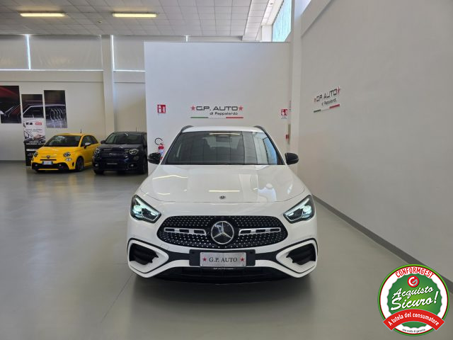 MERCEDES-BENZ GLA 200 usata, con Airbag