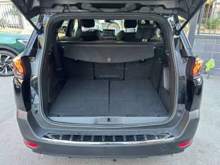 PEUGEOT 5008 usata, con Bluetooth