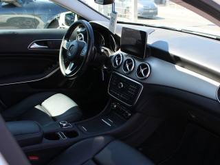 MERCEDES-BENZ GLA 200 usata, con Fari Xenon