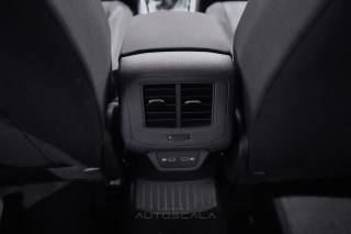 VOLKSWAGEN T-Roc usata 27