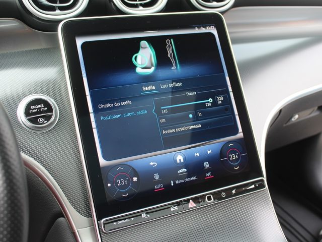 MERCEDES-BENZ GLC 200 usata, con Controllo elettronico della corsia