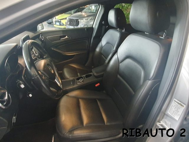 MERCEDES-BENZ GLA 220 usata, con Regolazione elettrica sedili