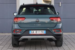 VOLKSWAGEN T-Roc usata, con USB