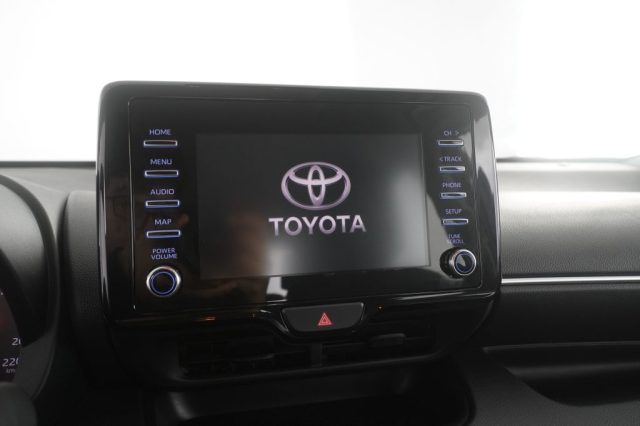 TOYOTA Yaris usata 8