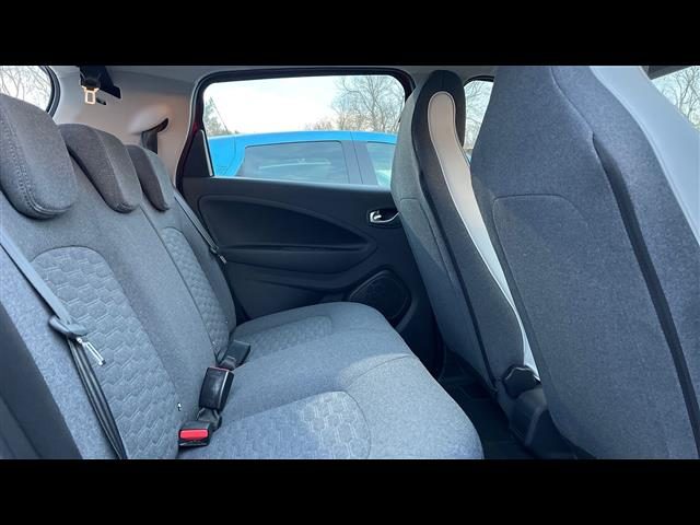 RENAULT ZOE usata, con Fari LED