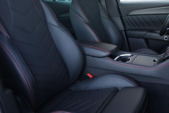 MASERATI Grecale usata, con Climatizzatore