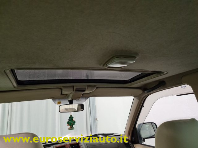 NISSAN Terrano II usata 21