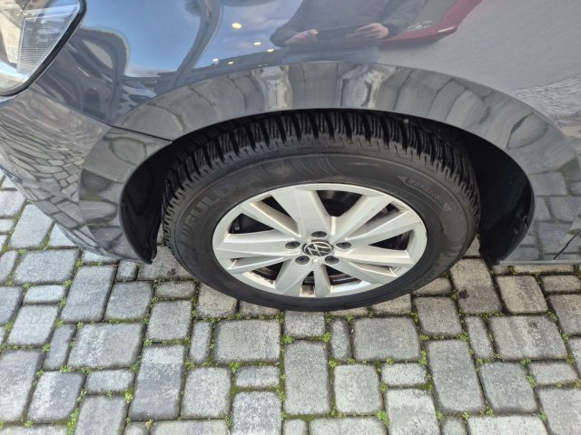 VOLKSWAGEN Touran usata, con Airbag Passeggero