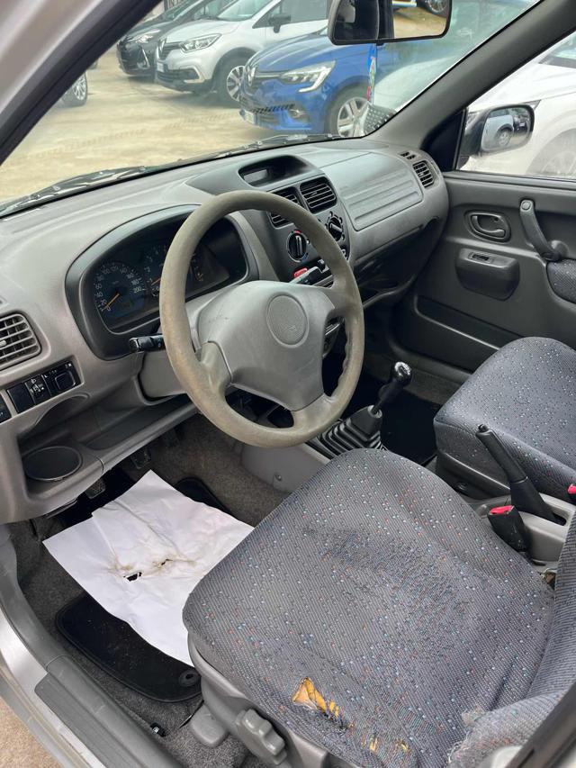 SUZUKI Ignis usata, con Specchietti laterali elettrici
