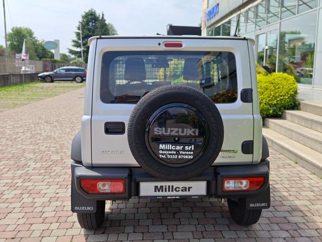 SUZUKI Jimny usata, con Autoradio