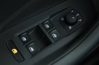 VOLKSWAGEN Passat Variant usata, con Autoradio