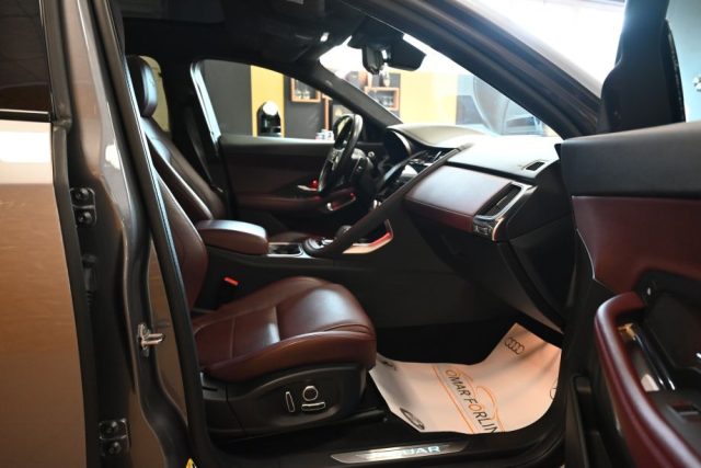 JAGUAR E-Pace usata 9