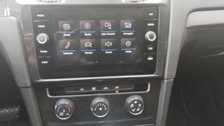 VOLKSWAGEN Golf usata, con Airbag testa