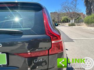 VOLVO XC60 usata, con Sistema di navigazione