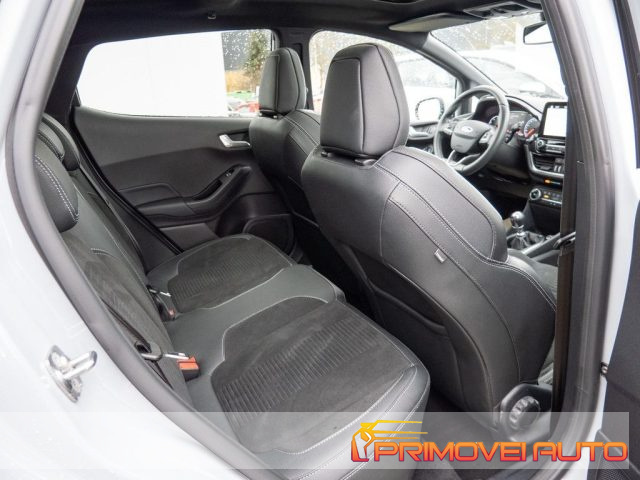 FORD Fiesta usata, con Autoradio
