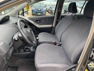 TOYOTA Yaris usata, con Climatizzatore