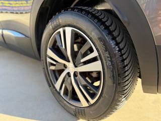 PEUGEOT 3008 usata, con Fari LED