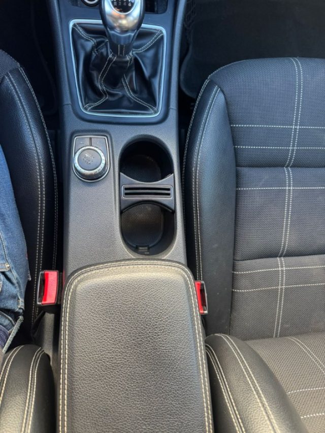 MERCEDES-BENZ A 200 usata 12