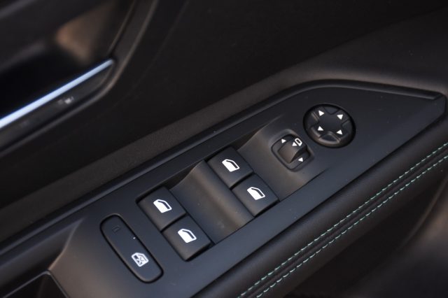 PEUGEOT 3008 usata, con Park Distance Control