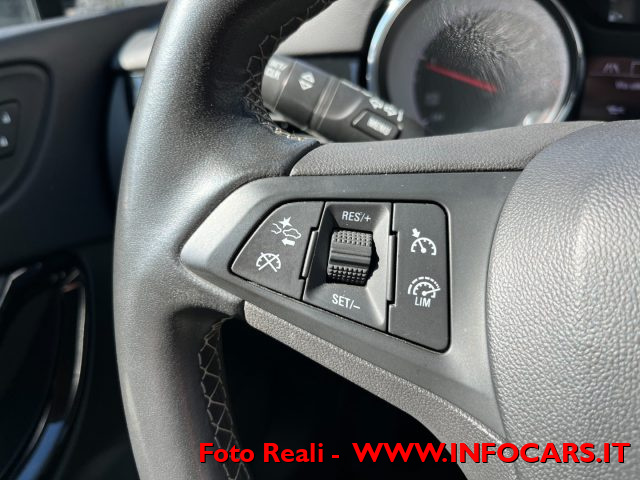 OPEL Astra usata, con Touch screen