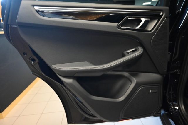 PORSCHE Macan usata 58