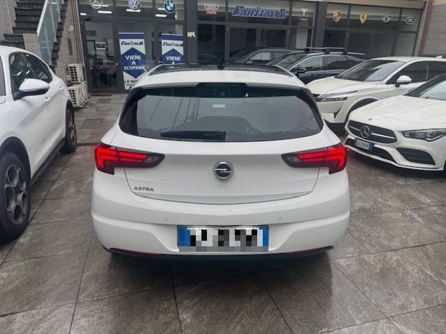 OPEL Astra usata, con Autoradio
