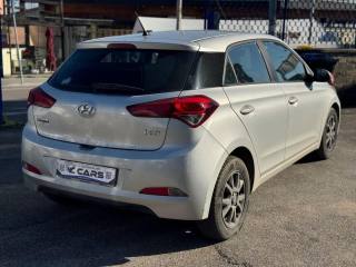 HYUNDAI i20 usata, con Airbag Passeggero