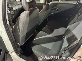 FIAT Punto usata 12