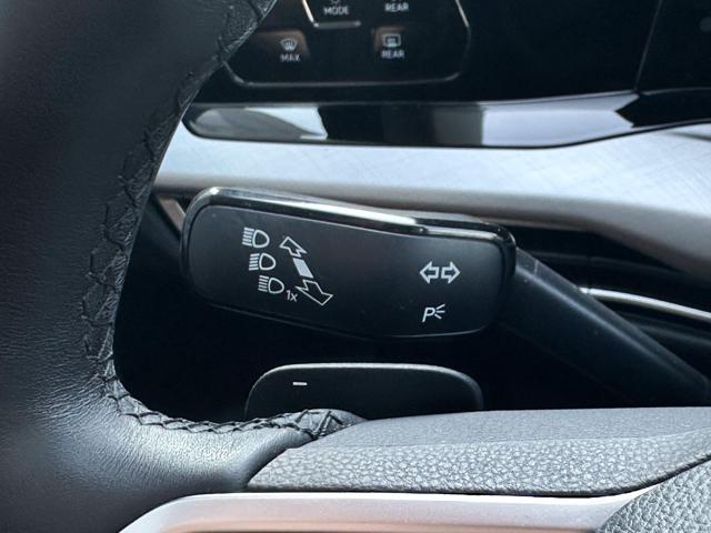 VOLKSWAGEN Golf usata, con Luci diurne
