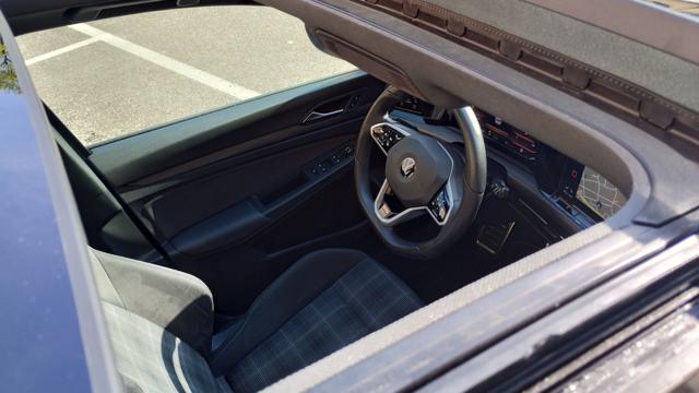 VOLKSWAGEN Golf usata, con Autoradio digitale