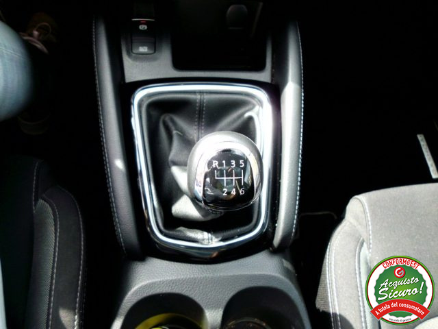 NISSAN Qashqai usata, con Touch screen