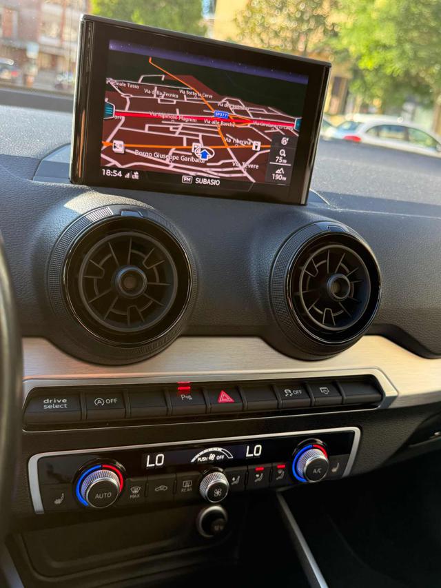 AUDI Q2 usata, con USB