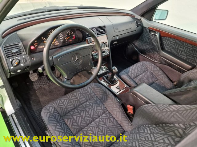 MERCEDES-BENZ C 180 usata 35