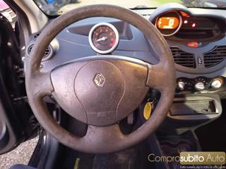 RENAULT Twingo usata 19