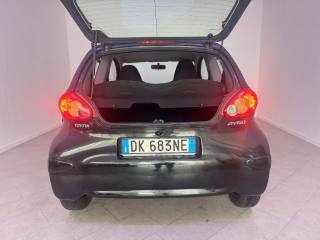 TOYOTA Aygo usata 13