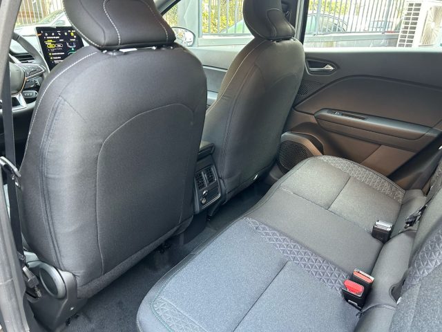 RENAULT Captur usata, con Volante in pelle