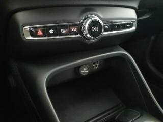 VOLVO XC40 usata, con Touch screen