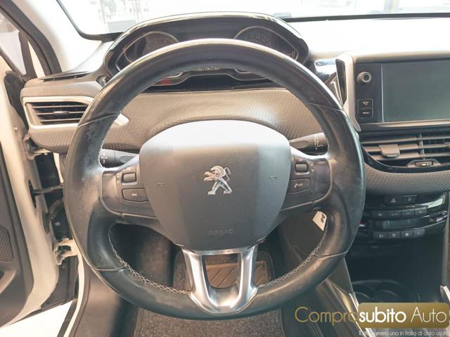 PEUGEOT 2008 usata, con Airbag testa