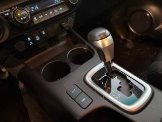 TOYOTA Hilux usata, con Sensori di parcheggio posteriori