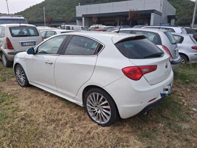ALFA ROMEO Giulietta usata, con Autoradio