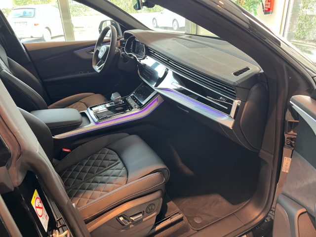 AUDI Q8 usata, con Interni in pelle
