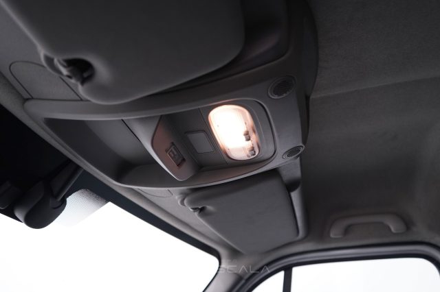 RENAULT Master usata, con Autoradio digitale