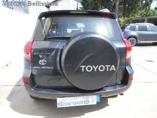 TOYOTA RAV 4 MY23 usata, con Chiusura centralizzata