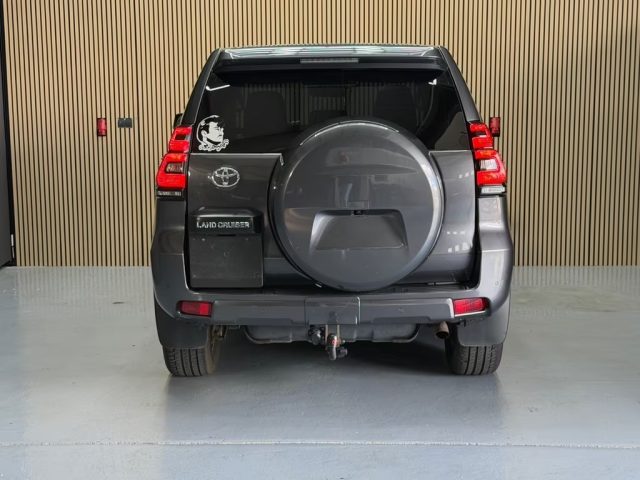 TOYOTA Land Cruiser usata, con Cerchi in lega