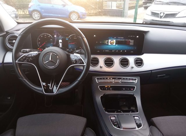 MERCEDES-BENZ E 200 usata, con Controllo trazione