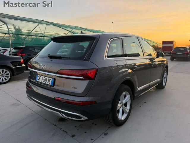 AUDI Q7 usata, con Autoradio