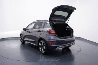 FORD Fiesta usata, con Telecamera per parcheggio assistito
